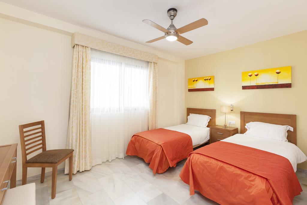 Calahonda Apartments - Los Jarales 미하스 객실 사진